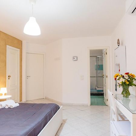 Napoli Centro, Dm Suites Buitenkant foto
