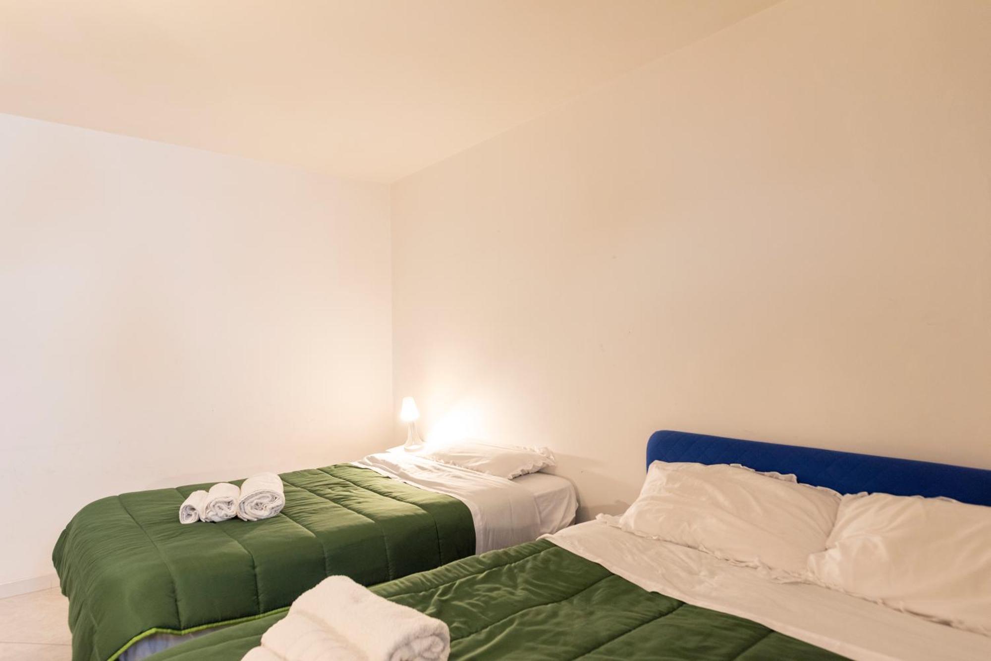 Napoli Centro, Dm Suites Buitenkant foto