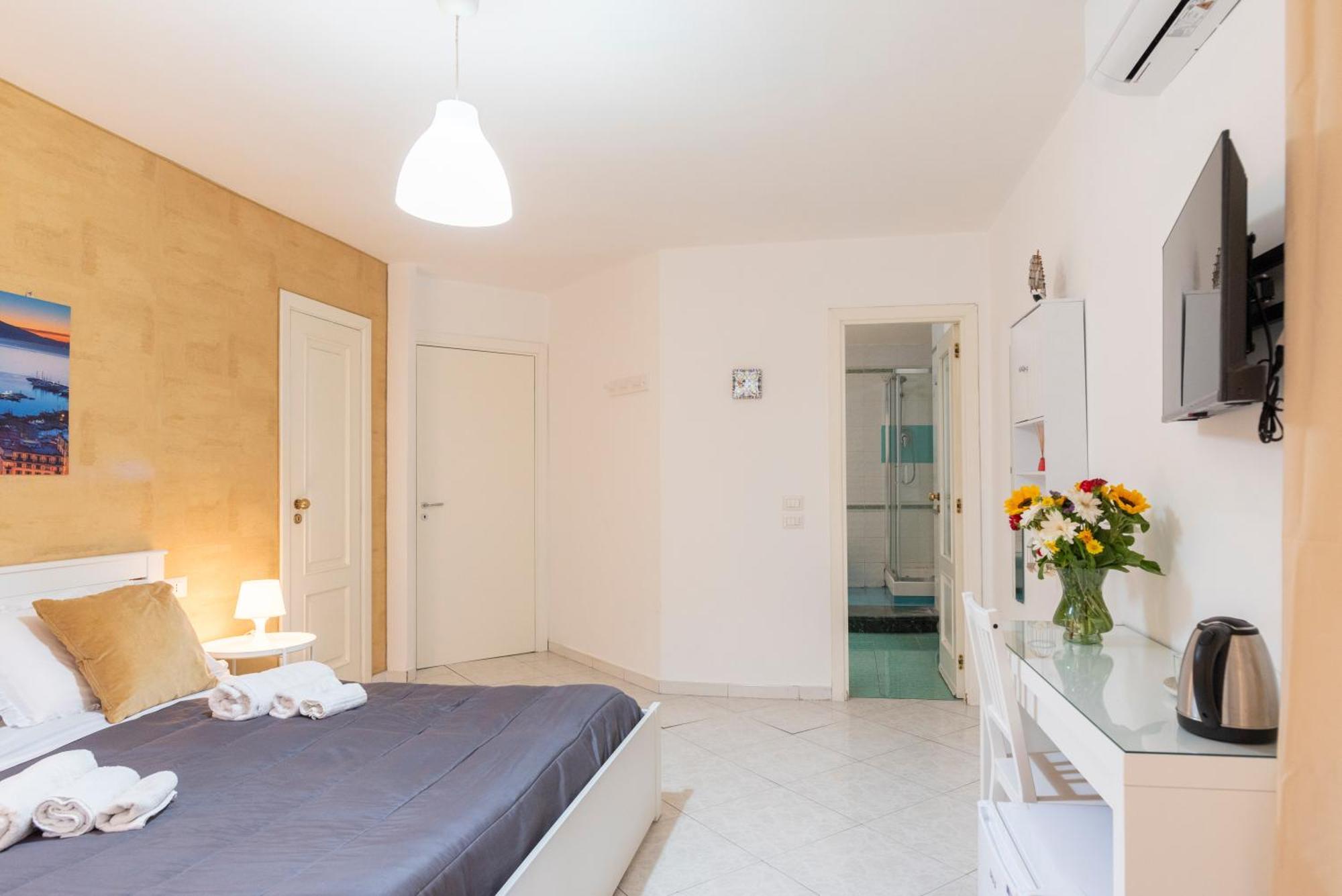 Napoli Centro, Dm Suites Buitenkant foto