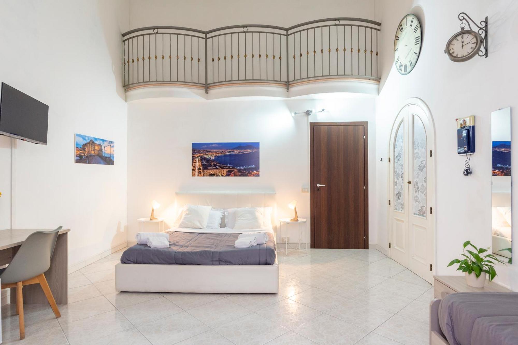 Napoli Centro, Dm Suites Buitenkant foto