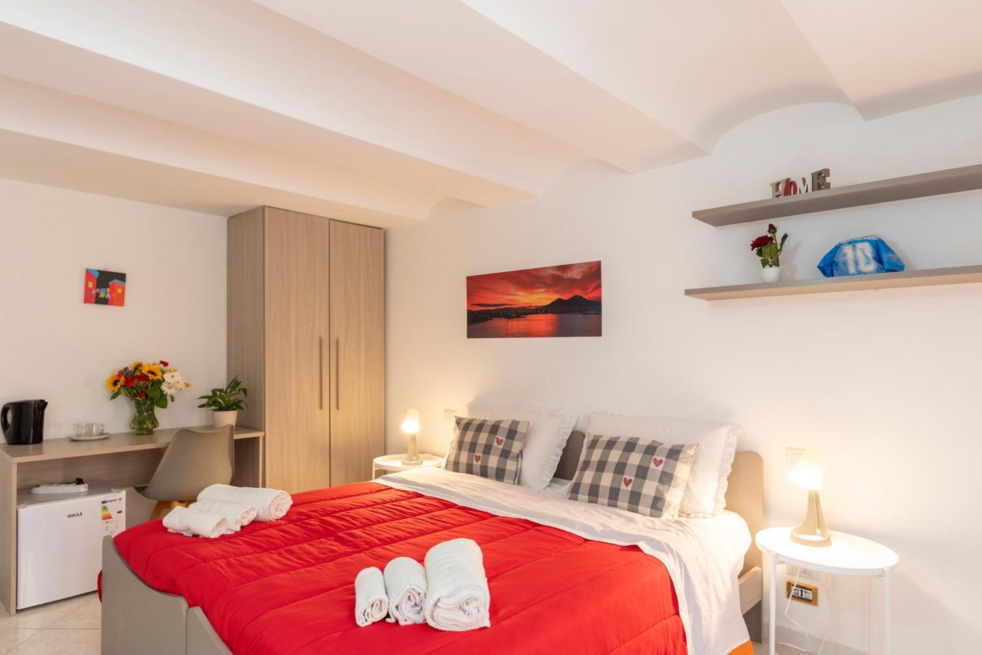 Napoli Centro, Dm Suites Buitenkant foto